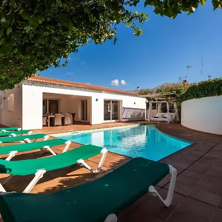 Ferienhaus Mit Privatpool Fuer 7 Personen Ca 120 Qm In Cap D'artrutx, Menorca Suedkueste Von Menorca