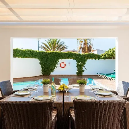 Ferienhaus Mit Privatpool Fuer 7 Personen Ca 120 Qm In Cap D'artrutx, Menorca Suedkueste Von Menorca *